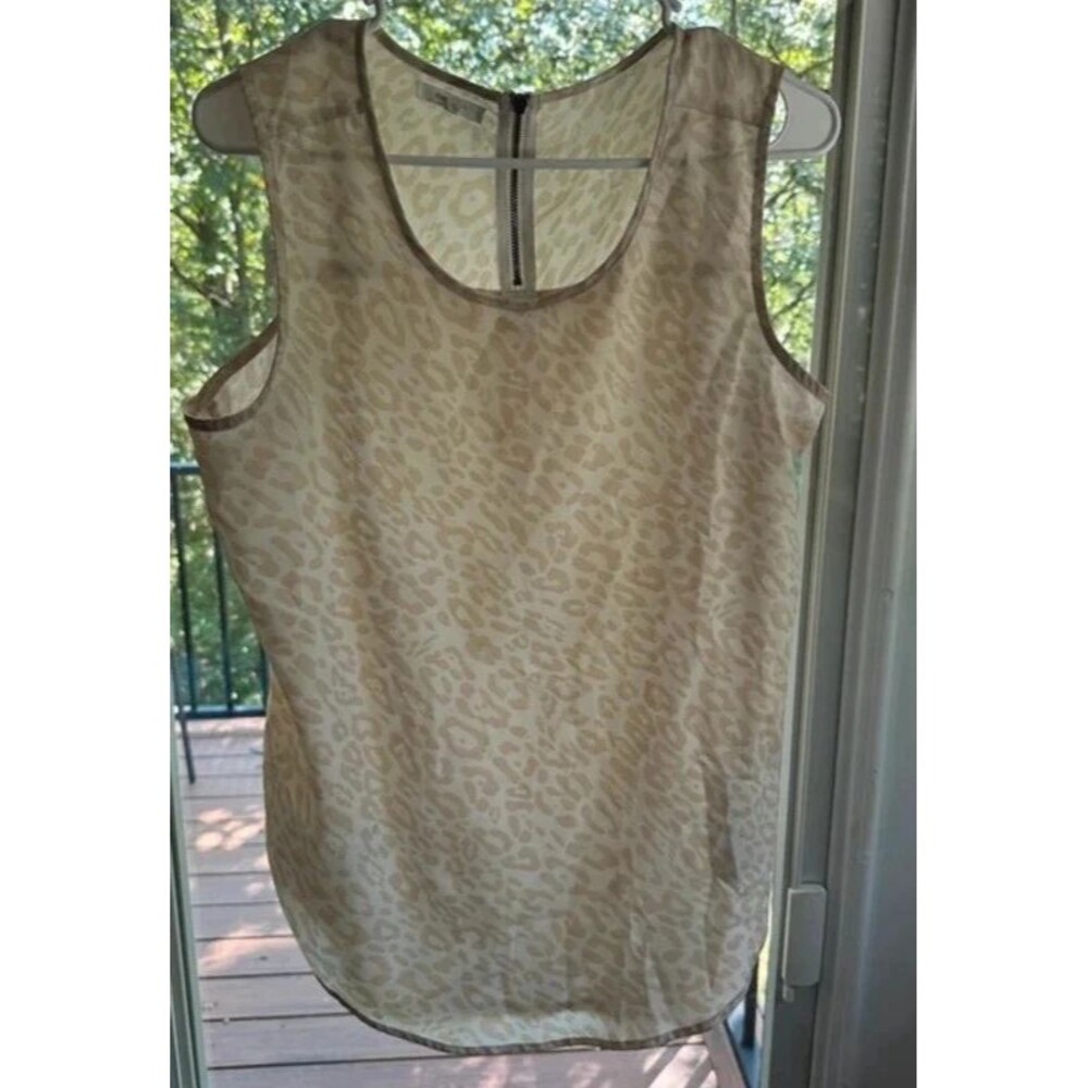 Blouse for layering Size L